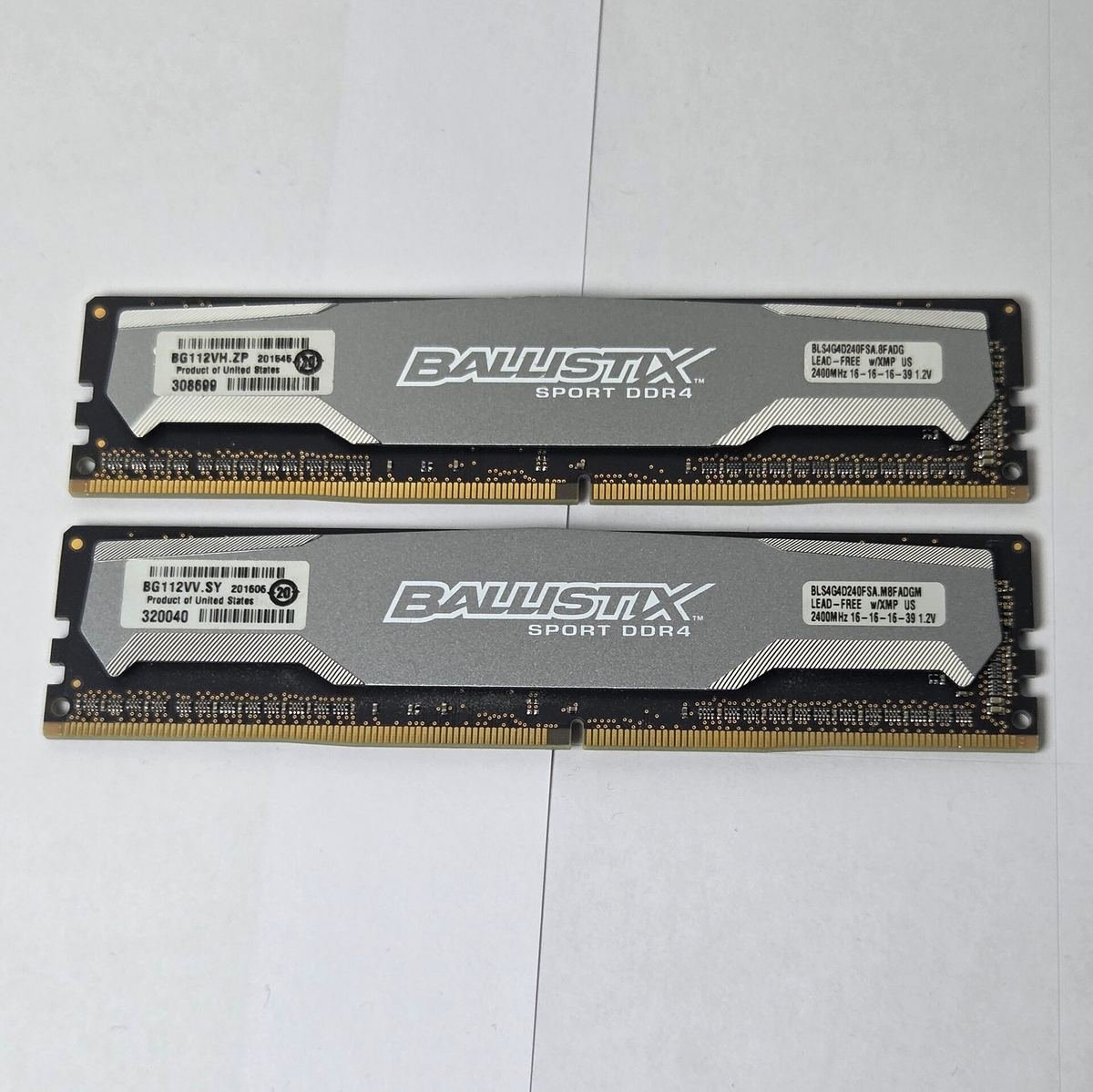 Foto de un módulo DDR4 · 288 pines